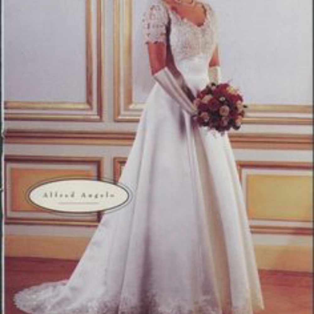 Vintage 90’s Wedding Gown